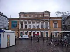 Åbo Svenska Teater is part of the shopping center block