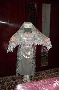 Uzbek bride (Tashkent).