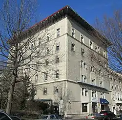 Historic building at 144 South Oxford Street