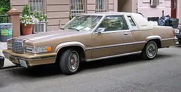 1982 Ford Thunderbird Town Landau (Fox platform LWB)