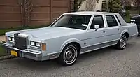 1989 Lincoln Town Car (base model)