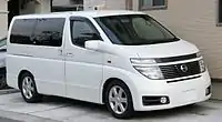 Pre-facelift Nissan Elgrand E51 Highway Star (Japan)