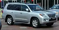 Pre-facelift Lexus LX 570 Prestige