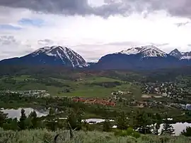 Buffalo Mountain (left) and Red Peak (right)