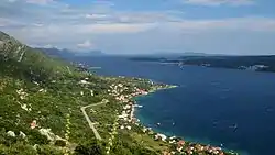 Viganj lies in the Pelješac channel that separates Pelješac from Korčula