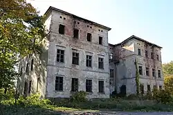 Ruins of the palace in 2018