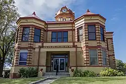 The Kinney County Courthouse was built in 1910 and is an example of Beaux Arts Classicism architecture. It was added to the National Register of Historic Places in 2004.