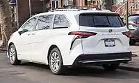 2021 Toyota Sienna Limited (AXLH40)