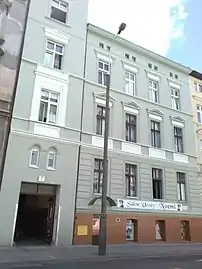 Main frontage on the street