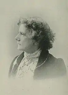 portrait photograph of a middle-aged woman