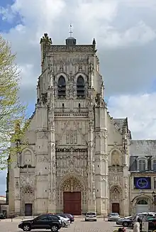 Abbey, Saint-Riquier