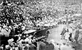 Motorcade:1927 Royal Tour of Australia by the Duke and Duchess of York attracted between 60 and 70,000 spectators.