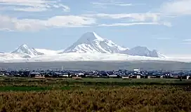 El Alto with the Andes in the background