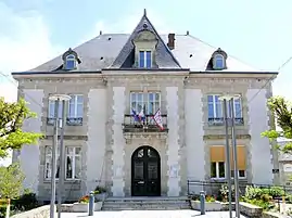 The town hall in Ambazac