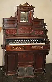 Parlor organ: melodeon or American reed organ by American Reed Organ Co., Rotterdam