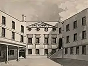 Apothecaries' Hall, Blackfriars Lane; the courtyard