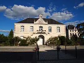 The town hall in Aunac