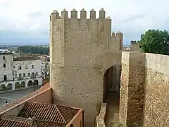 Abarlongada Tower from the chemin de ronde of the city defensive wall