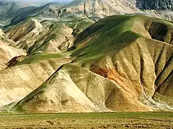 Khinjan mountains overview