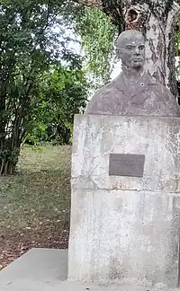 bust of Slobodan Bajic Paje in front of Banovci school