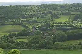 A general view of Bard-le-Régulier