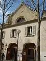 L'église Sainte-Rosalie- front entrance