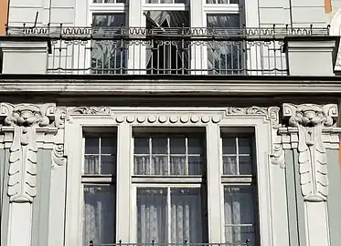 Detail of the frontage decoration