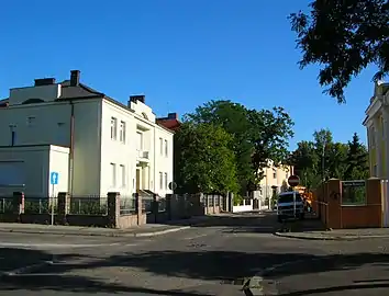 Bernaczek Villa (left), house at 10 Wyspiańskiego (right)