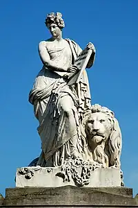 Statue depicting Liberty with the Leo Belgicus