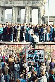 Image 15The fall of the Berlin Wall in 1989 marked the beginning of German reunification (from Portal:1980s/General images)