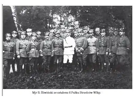 Bernard Śliwiński (middle) and his HQ, 1919