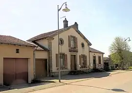 The town hall in Biécourt