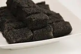 black sesame injeolmi