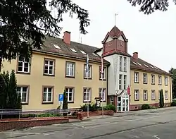 Town hall, before 1992 the headquarters of the command of the garrison