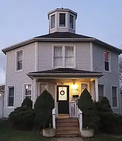 Bradley Octagon House, Niagara Falls, Ontario