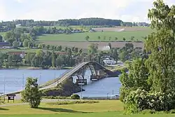 View of the bridge going from Helgøya (forefront) to Tingnes on the mainland (background)