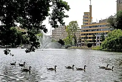 North pond with the Place Eugène Flagey/Eugène Flageyplein in the background