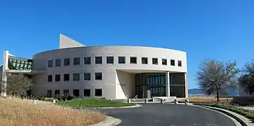 The main entrance of the Buck Institute