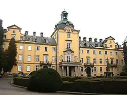 The front facade of the palace.