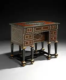 Early Mazarin desk