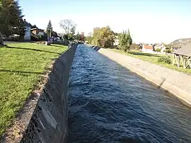 The Canal de la Neste at Hèches