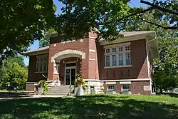 Yates Center Carnegie Library