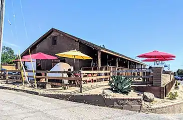 Outdoor service at La Cheve Mexican restaurant  during the COVID-19 pandemic