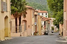 The main road in Ansignan