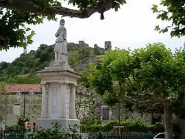 Monument in Châteauneuf-du-Rhône