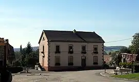 The town hall in Chavanne