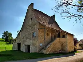 A vineyard house in Chevigney