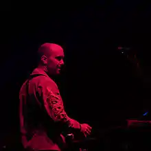 Cian Ciarán performing with Super Furry Animals at the Summer Sonic Festival, Tokyo, Japan on 10 August 2008.