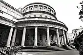 Columns and domed rotunda at the entrance