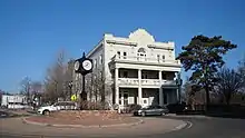 Clock at roundabout viewed from south